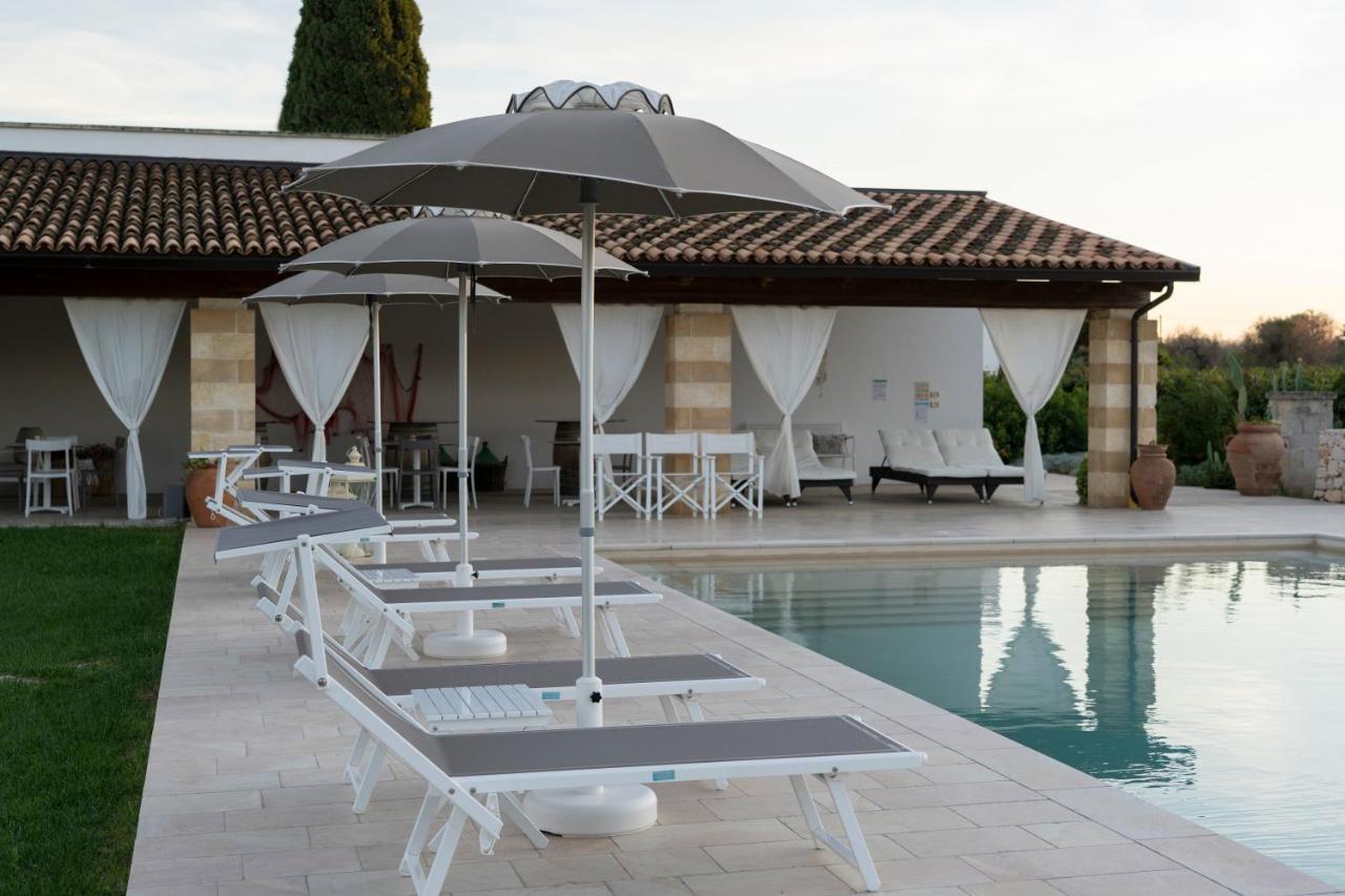 Masseria Tenuta Flora Maria 莱韦拉诺 外观 照片