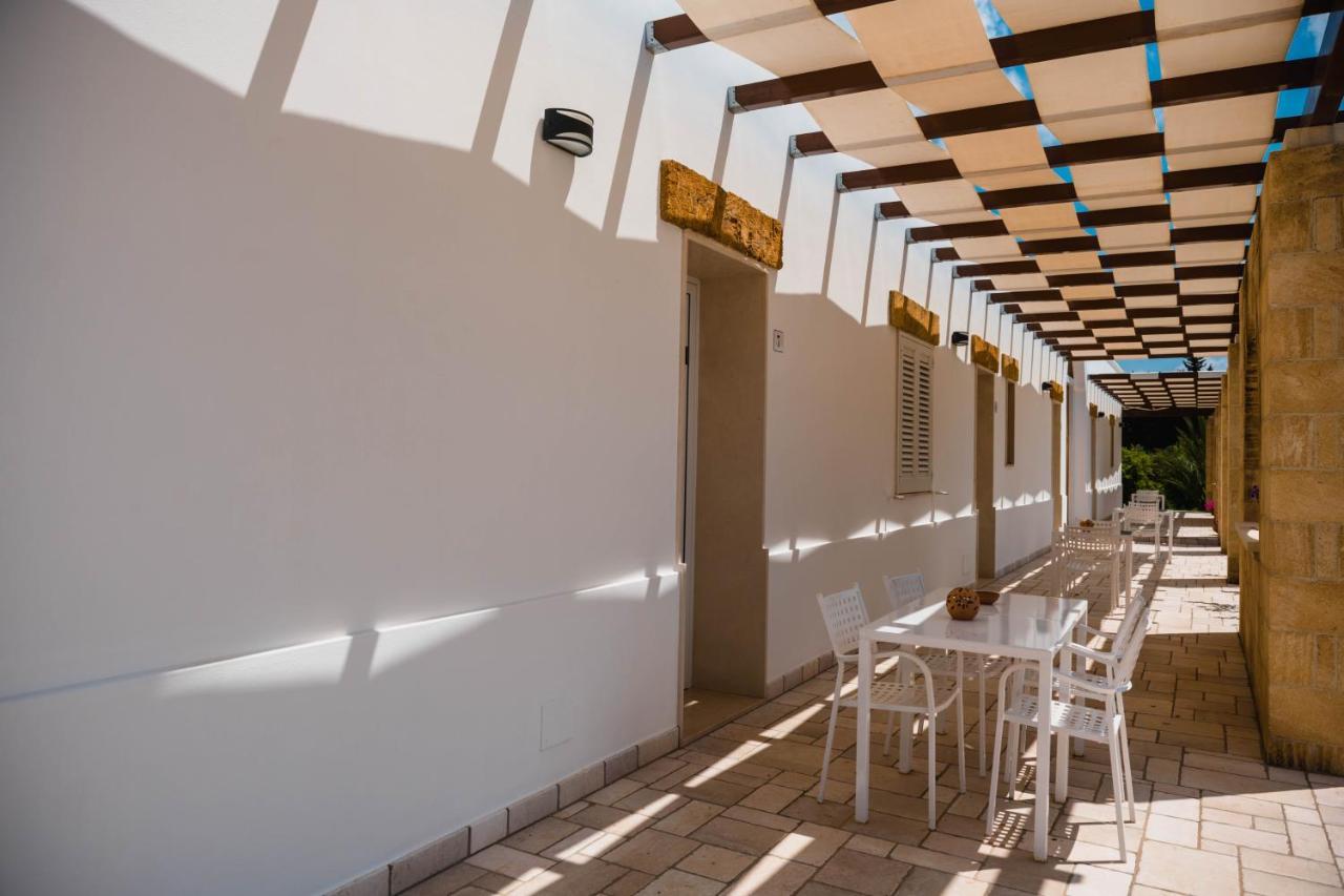 Masseria Tenuta Flora Maria 莱韦拉诺 外观 照片