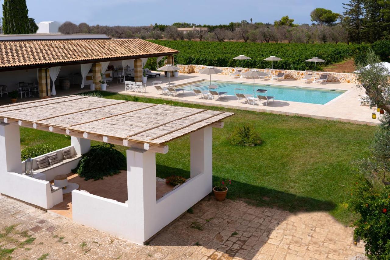 Masseria Tenuta Flora Maria 莱韦拉诺 外观 照片