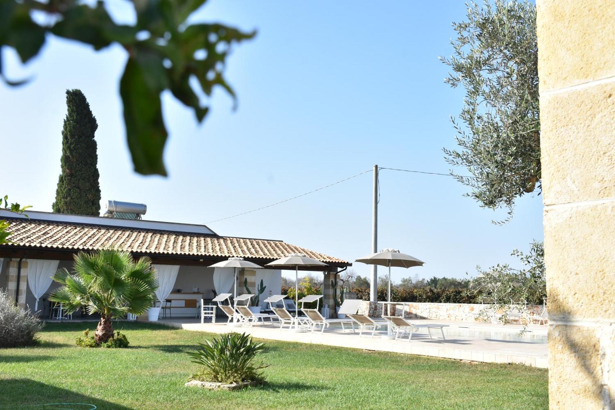 Masseria Tenuta Flora Maria 莱韦拉诺 外观 照片