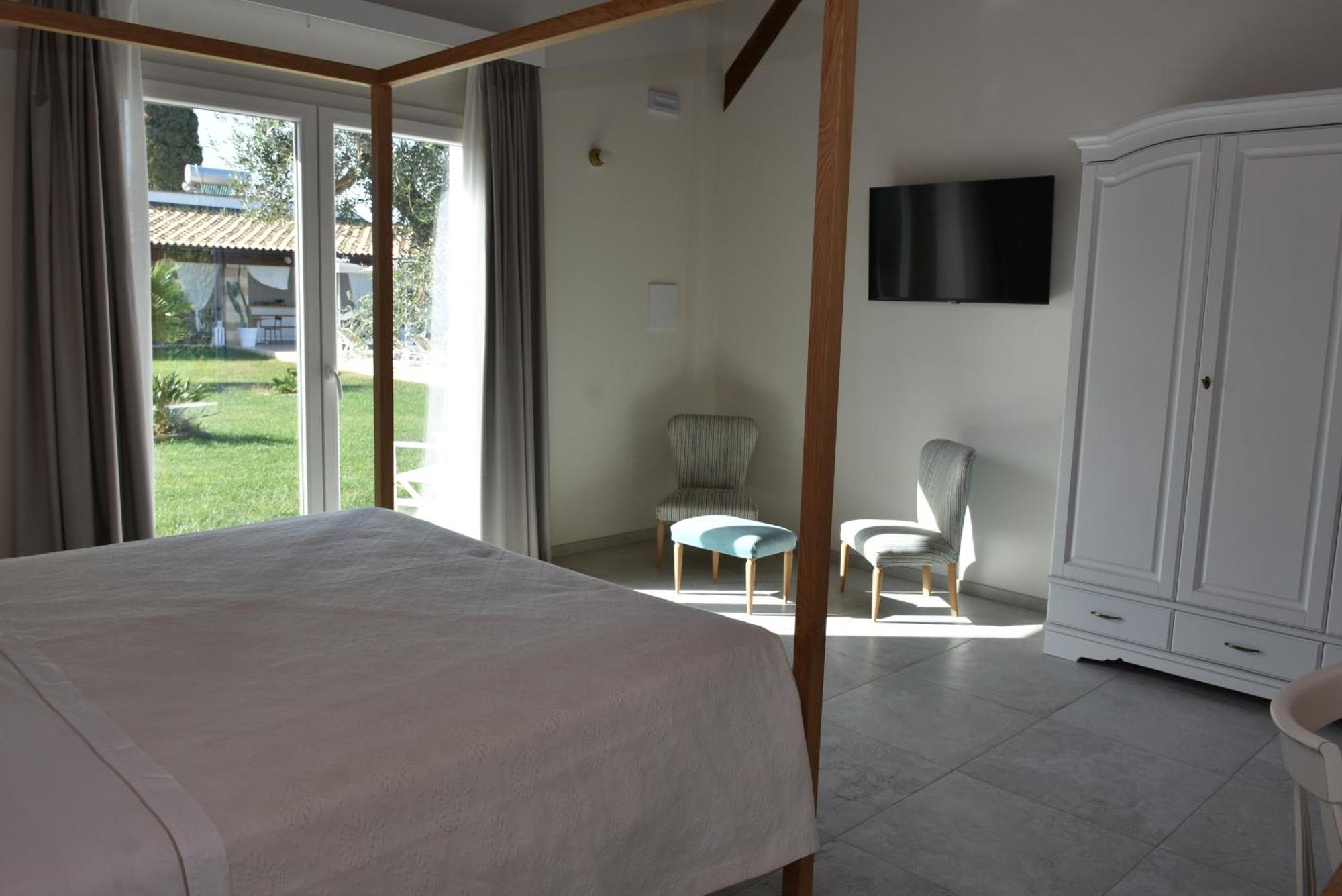 Masseria Tenuta Flora Maria 莱韦拉诺 外观 照片