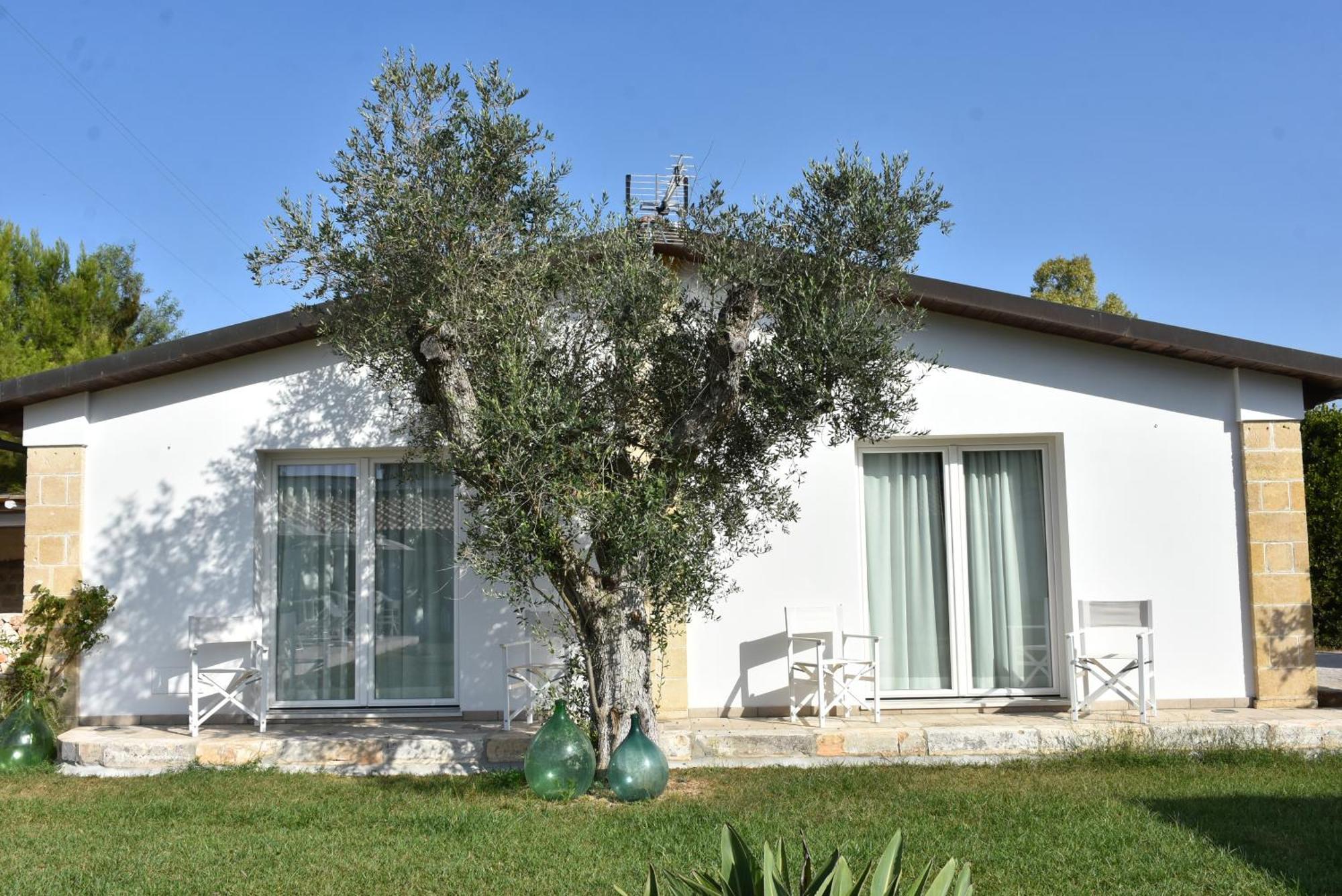 Masseria Tenuta Flora Maria 莱韦拉诺 外观 照片