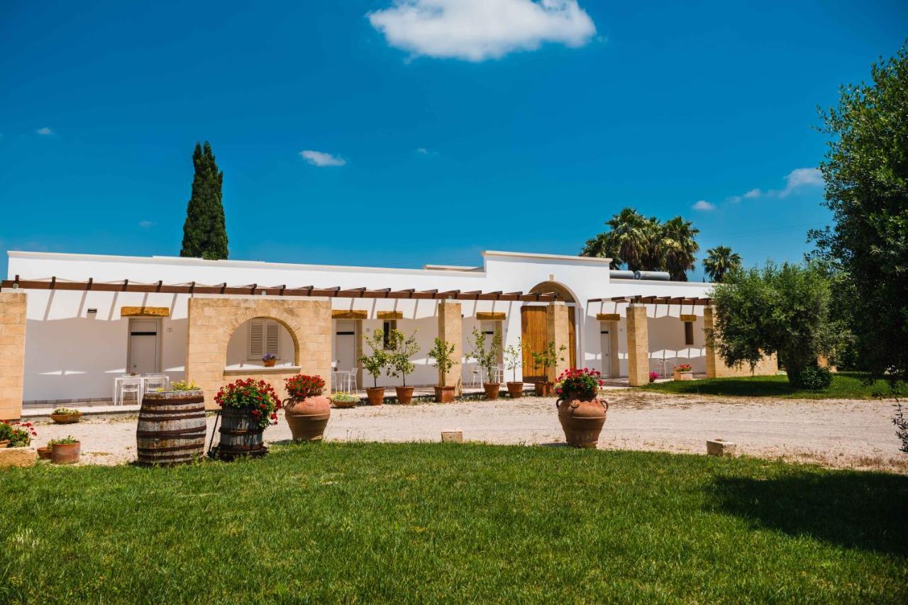 Masseria Tenuta Flora Maria 莱韦拉诺 外观 照片
