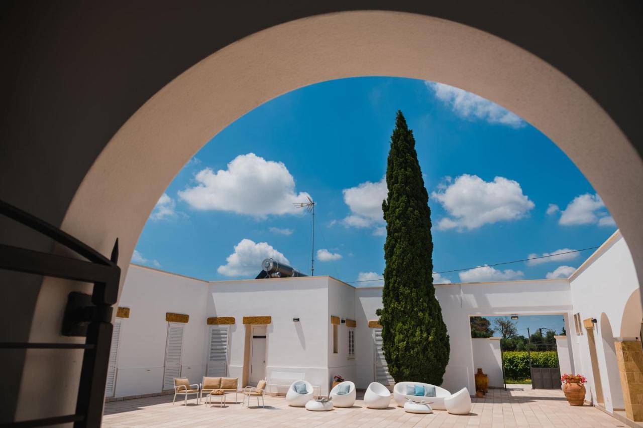 Masseria Tenuta Flora Maria 莱韦拉诺 外观 照片